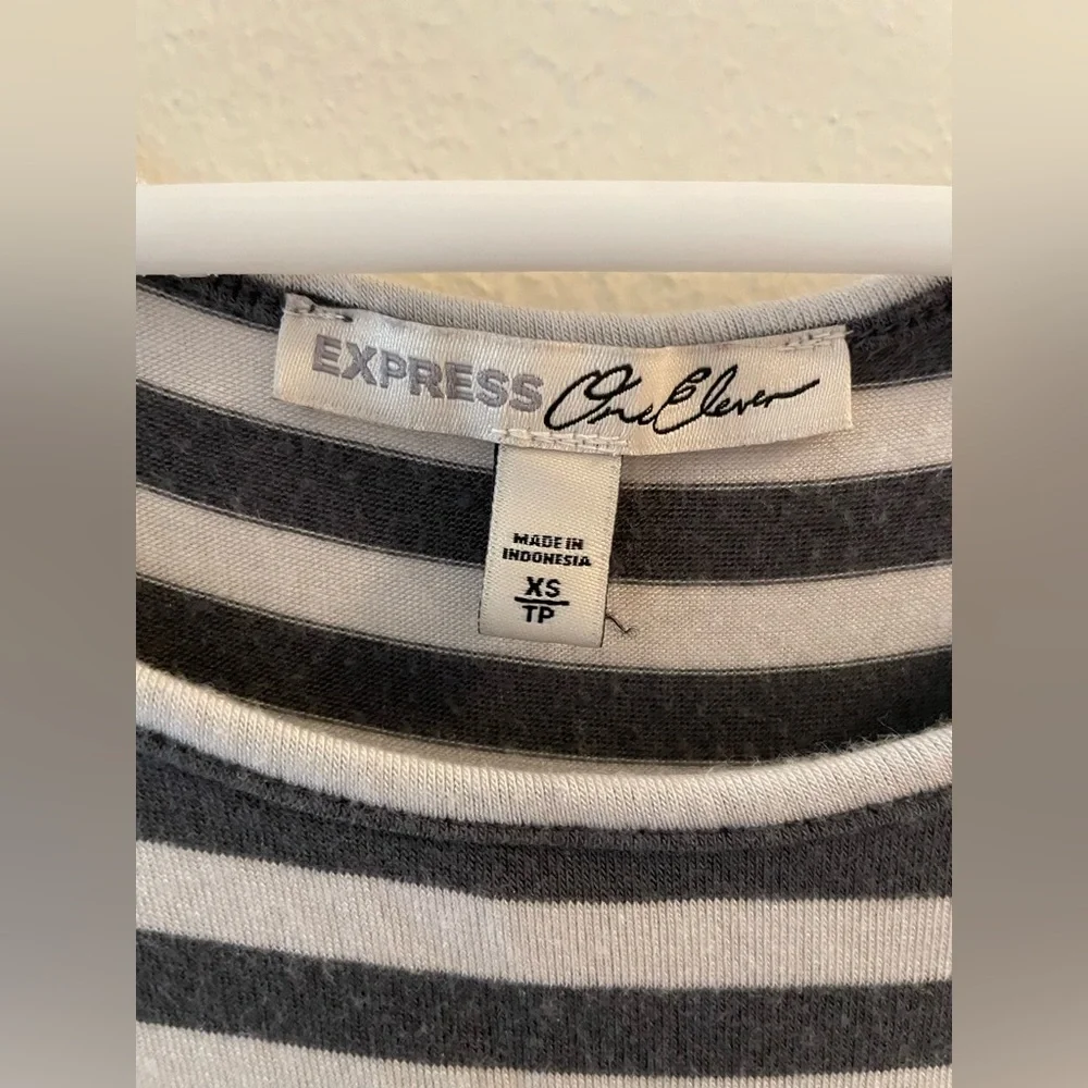 Express Tank Top - Picture 3 of 5